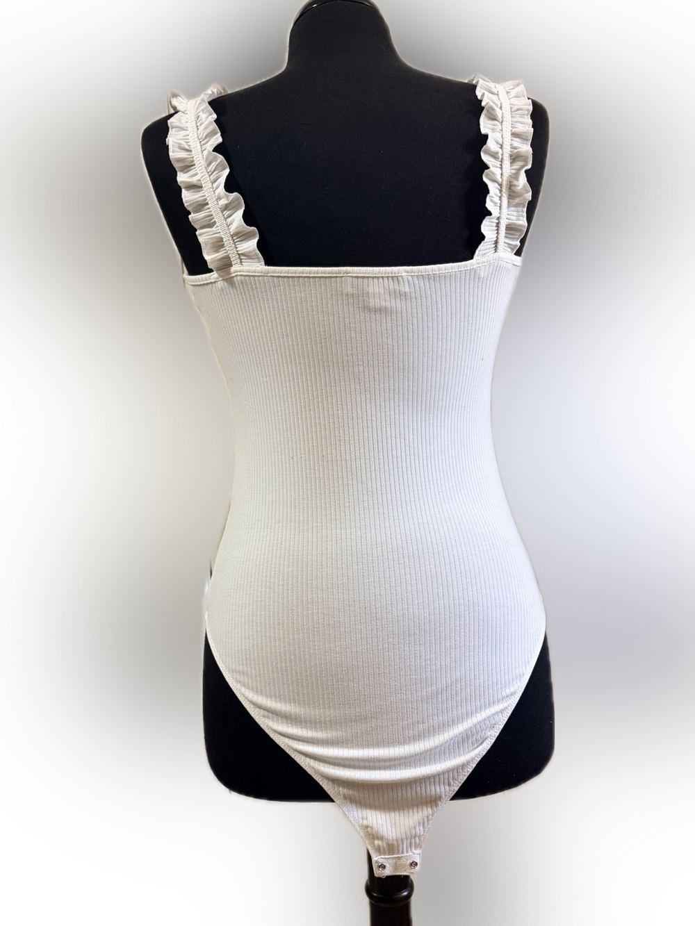 Gilli White Ribbed Square-Neck Ruffle Strap Bodysuit - Picture 2 of 4